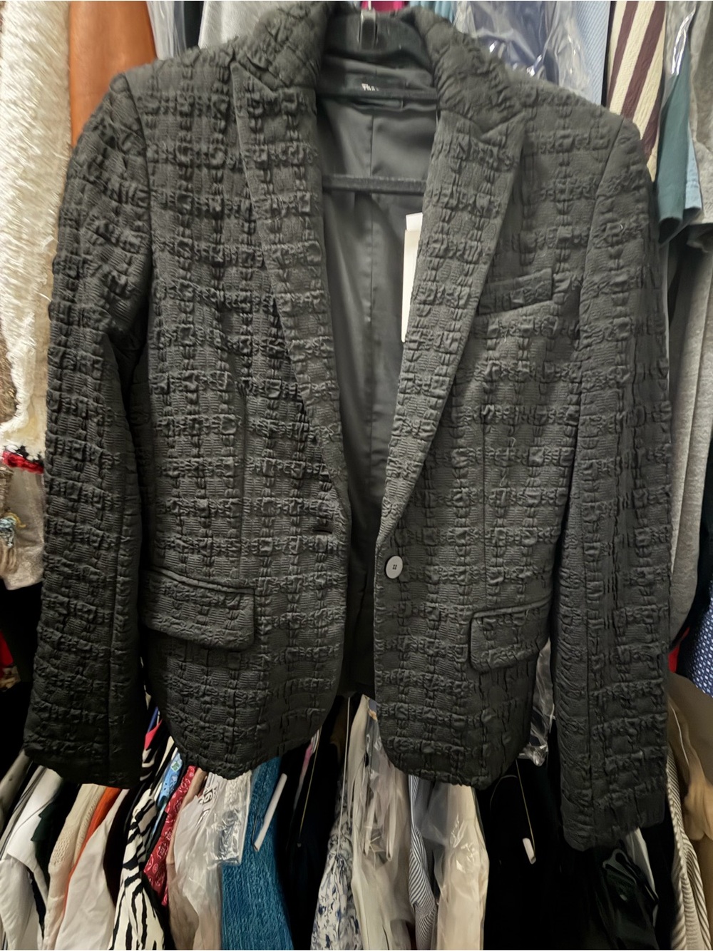 NEVER WORN - BRAND NEW - textured Black Blazer - Classic Single-Button Jacket